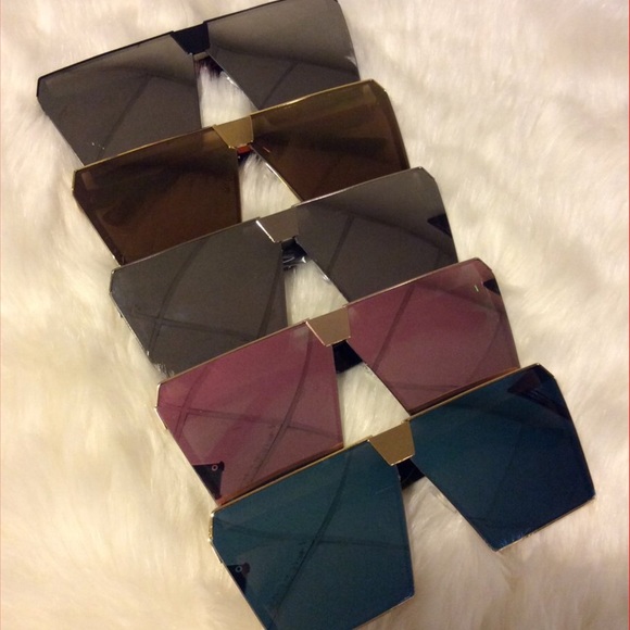 Sunglasses - Picture 3 of 3